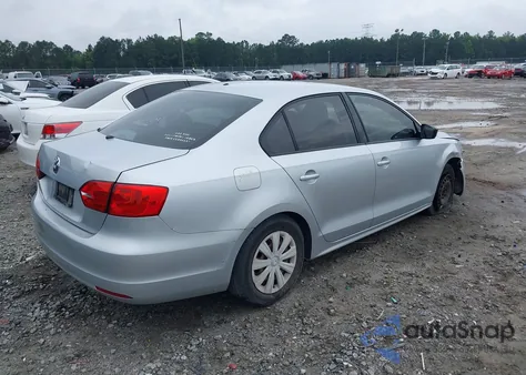 2014 Volkswagen Jetta 2.0L S z USA, uszkodzony, nr VIN 3VW2K7AJ8EM233080